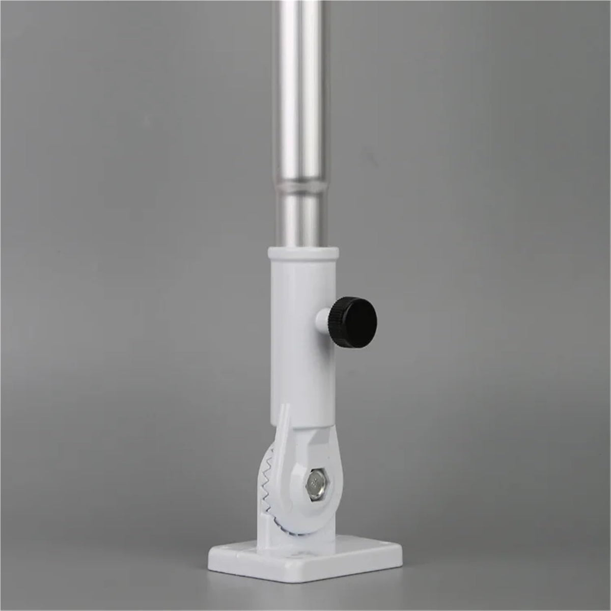 Wall-Mounted Flagpole I86292
