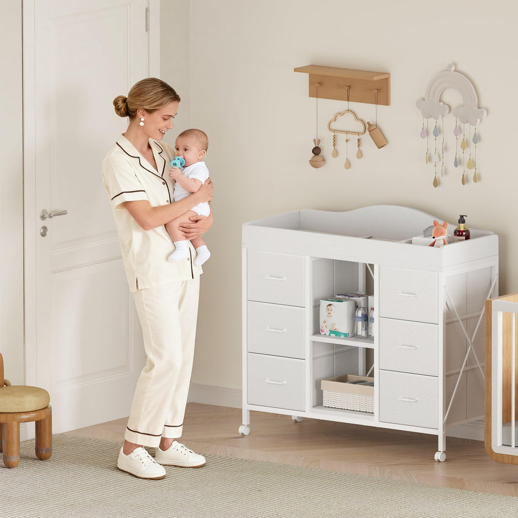 White 6 Drawer Dresser F638